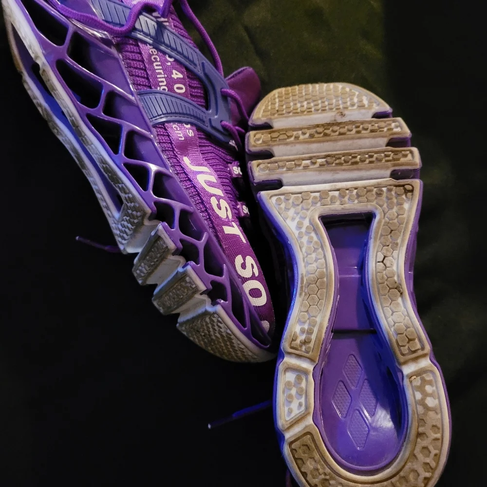 Runners - Picture 3 of 6